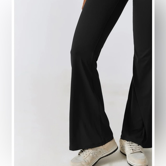 Trendy,  Backless Jumpsuit  Bodysuit with Flared Legs in Size Sm in Black - Picture 5 of 16